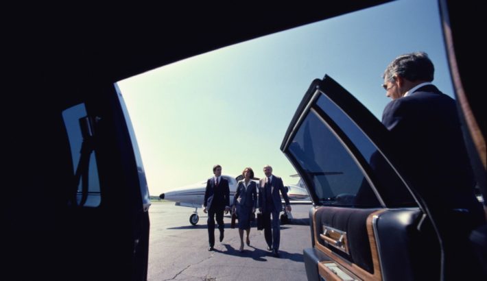 Airport limo service Muskoka